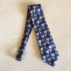 Ermenigildo Zegna silk tie.  3.5” wide